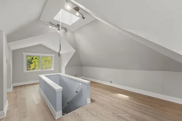 Additional image 28 of 42 Centre St