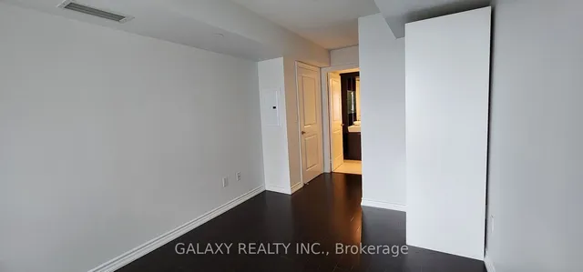 Additional image 22 of 386 Yonge St Unit 1505