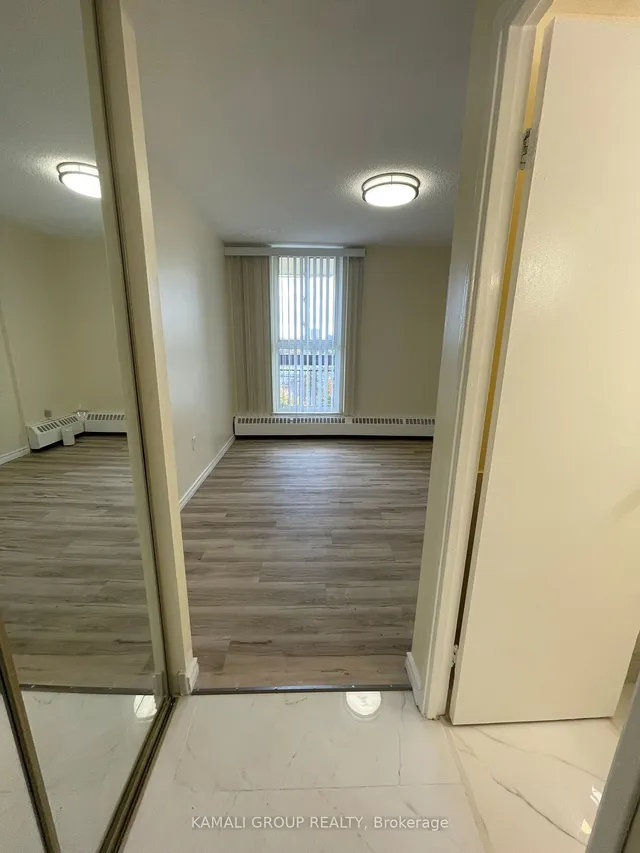 Additional image 6 of 4645 Jane St Unit 727