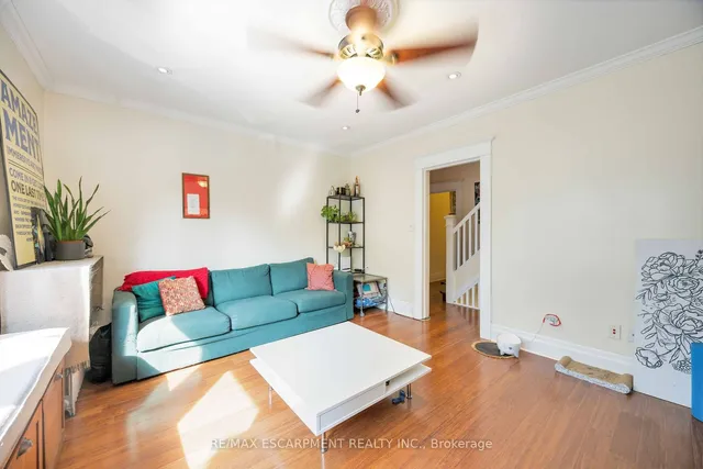 Additional image 27 of 689 Dovercourt Rd