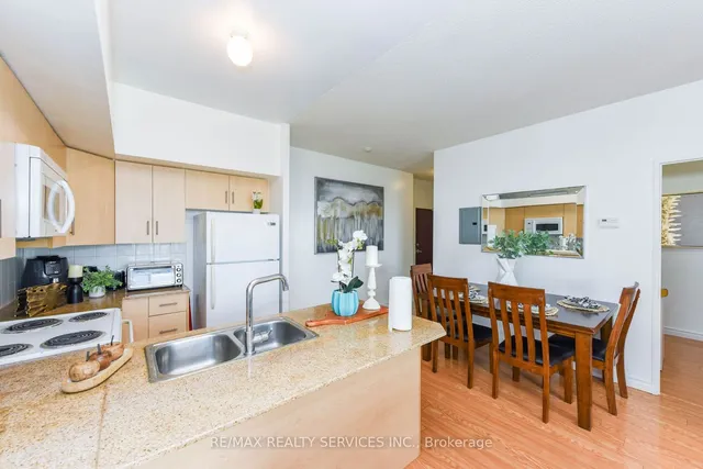 Additional image 17 of 7405 Goreway Dr Unit 716