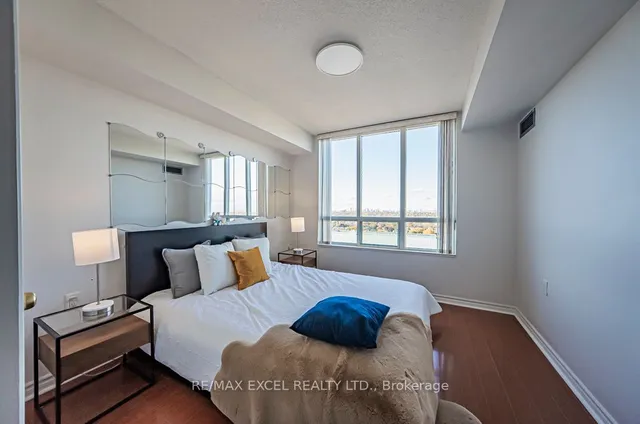 Additional image 10 of 2627 Mccowan Rd Unit 2005