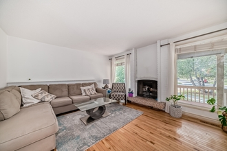 Additional image 4 of 4 Strathcona Cres SW