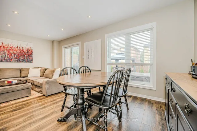 Additional image 10 of 633 Amelia Cres