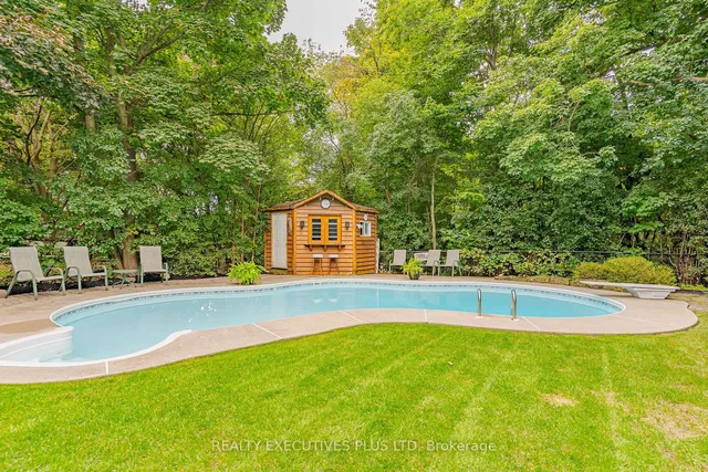 Additional image 37 of 8 Lombardy Cres