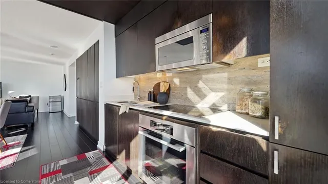 Additional image 17 of 10 Capreol Crt Unit 612