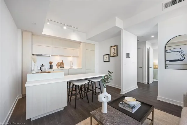 Additional image 16 of 370 Martha St Unit 2301