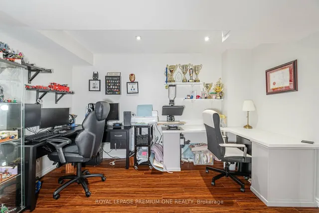 Additional image 31 of 50 Big Moe Cres