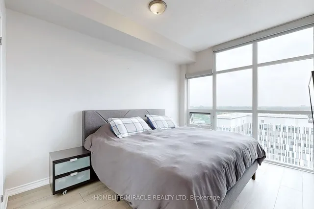 Additional image 20 of 9 George St Unit 1710