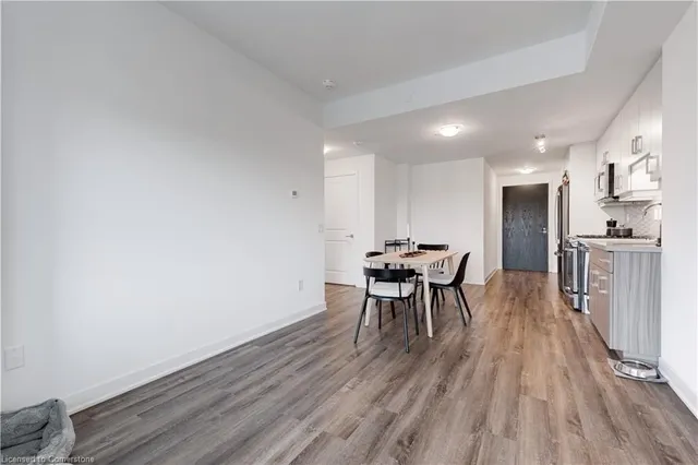 Additional image 6 of 2007 James St Unit 908