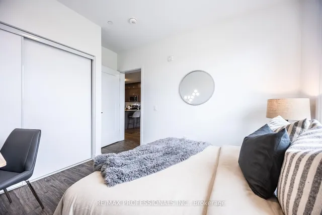 Additional image 20 of 95 Dundas St Unit 118