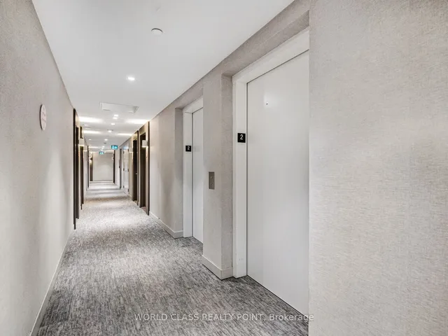 Additional image 34 of 185 Roehampton Ave Unit 208