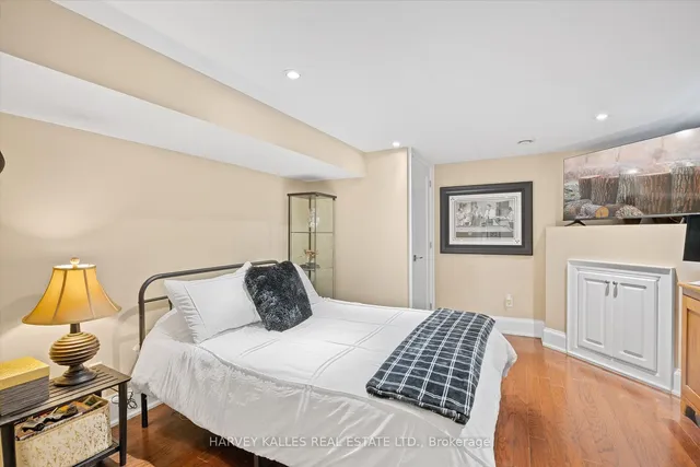 Additional image 30 of 6855 Second Line