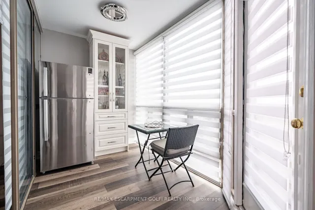 Additional image 13 of 5070 Pinedale Ave Unit 1207