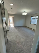 Additional image 5 of 841 Corner Meadows Way NE