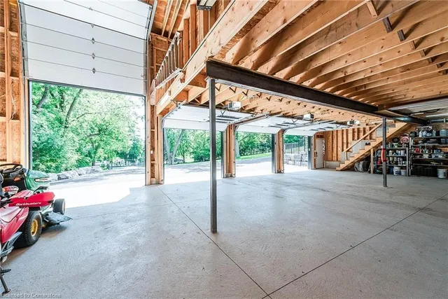 Additional image 39 of 8949 Mississauga Road