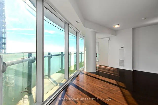 Additional image 20 of 12 York St Unit 4202