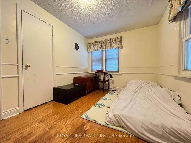 Additional image 10 of 33 Agincourt Dr