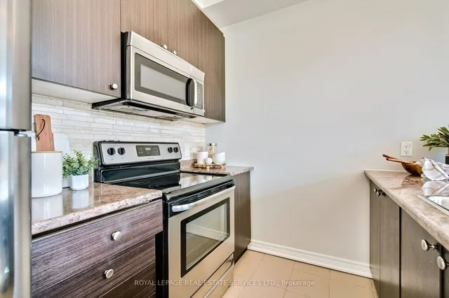 Additional image 12 of 5056 New St Unit 19