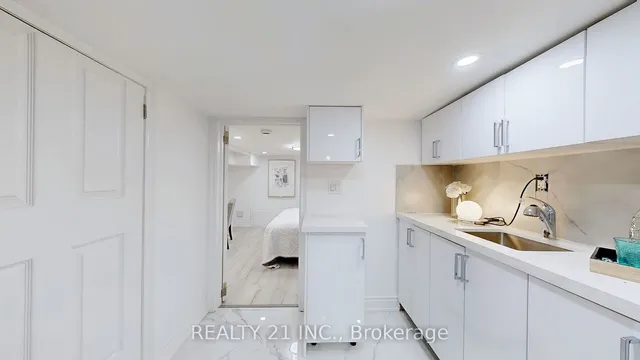 Additional image 28 of 92 King Edward Ave