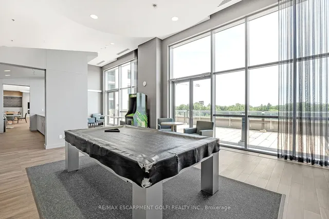 Additional image 33 of 2093 Fairview St Unit 408