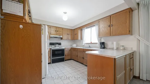 Additional image 28 of 77 flowertown Ave