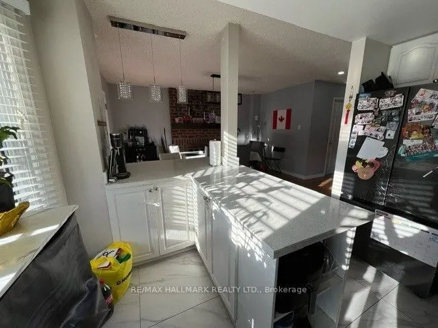 Additional image 29 of 49 Halfmoon Sq