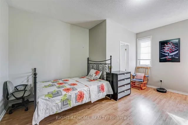 Additional image 21 of 17 Boot Terr