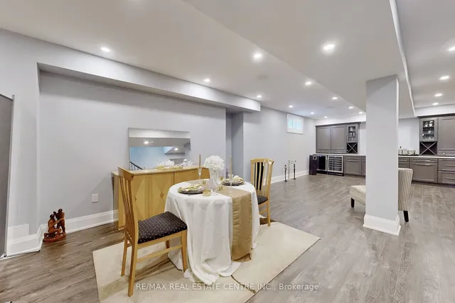 Additional image 32 of 92 Holt Dr