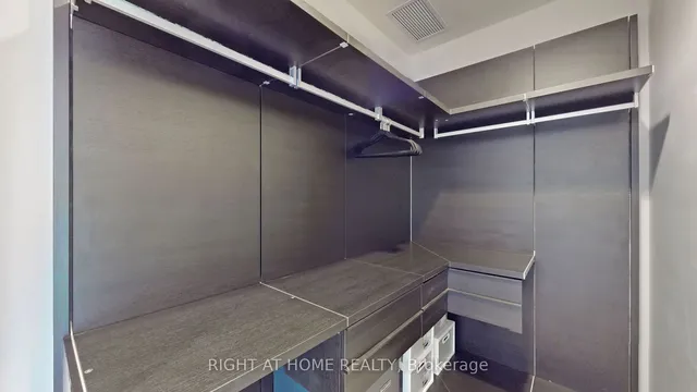 Additional image 16 of 180 University Ave Unit 5607