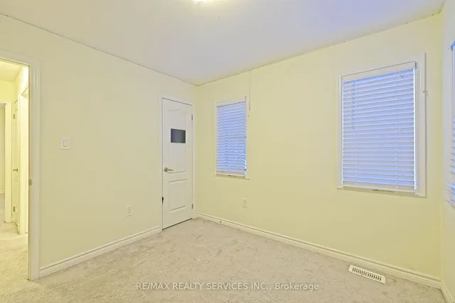 Additional image 32 of 2 Redfern St