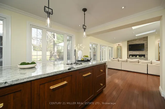 Additional image 14 of 1459 Durham St