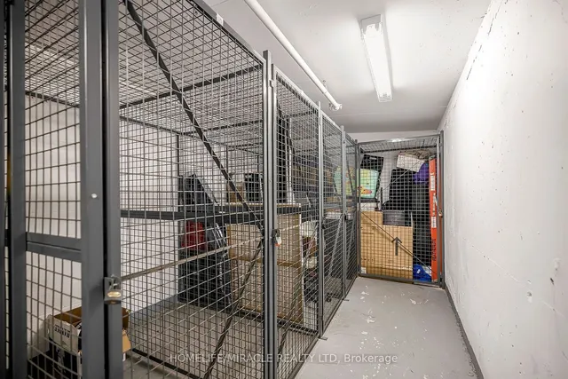 Additional image 40 of 51 East Liberty St Unit 1108