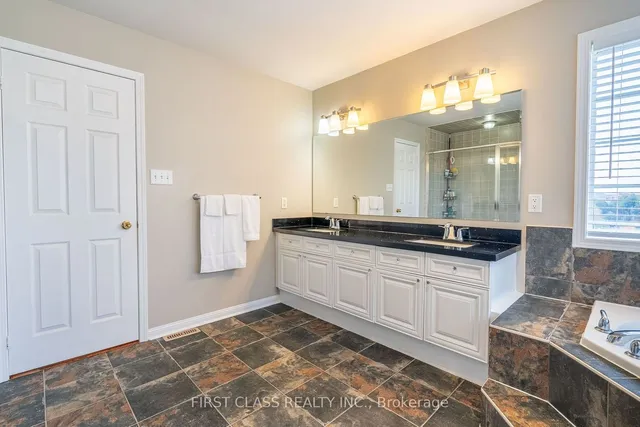 Additional image 18 of 26 Pecan Dr