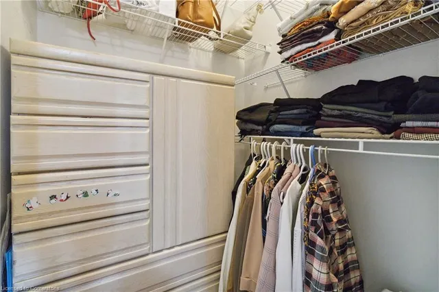 Additional image 31 of 3061 Mistletoe Gdns