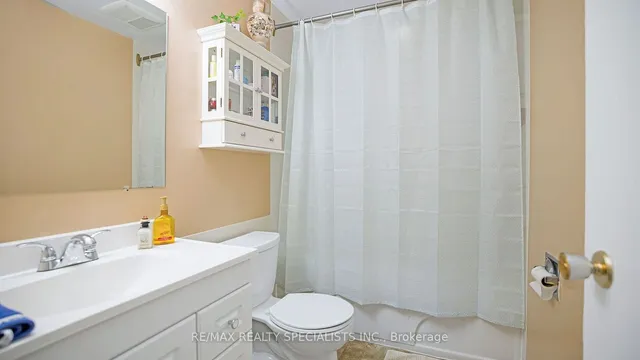 Additional image 30 of 4 Greenfield Sq