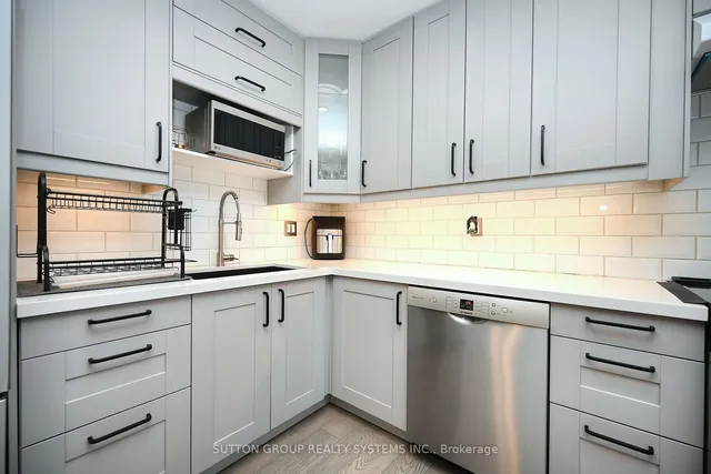 Additional image 17 of 400 Bloor St Unit 68