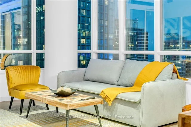 Additional image 3 of 55 Bremner Blvd Unit 1810