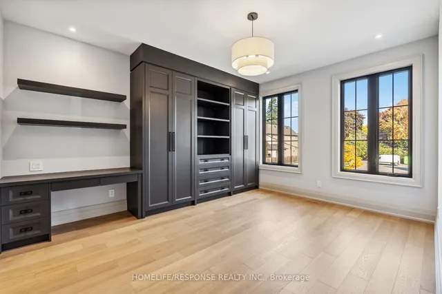 Additional image 29 of 8 MARTIN GROVE Rd