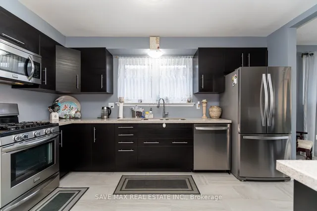 Additional image 16 of 8 Edwin Dr