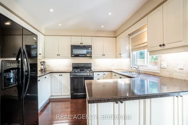 Additional image 8 of 2058 Grand Blvd