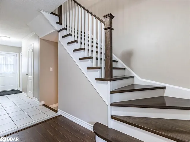 Additional image 17 of 571 Rossellini Dr