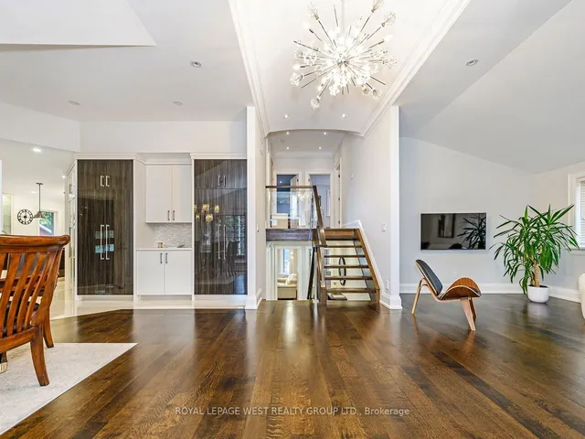 Additional image 3 of 3602 Logmoss Cres