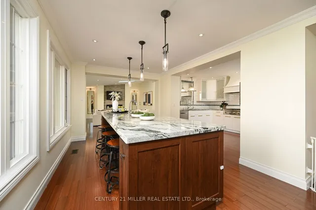 Additional image 13 of 1459 Durham St