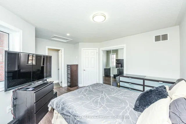 Additional image 26 of 530 Driftcurrent Dr Unit 29