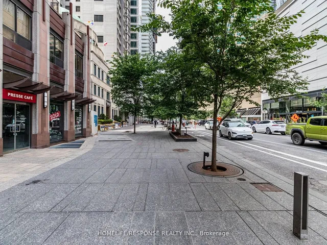 Additional image 2 of 85 Bloor St Unit 802