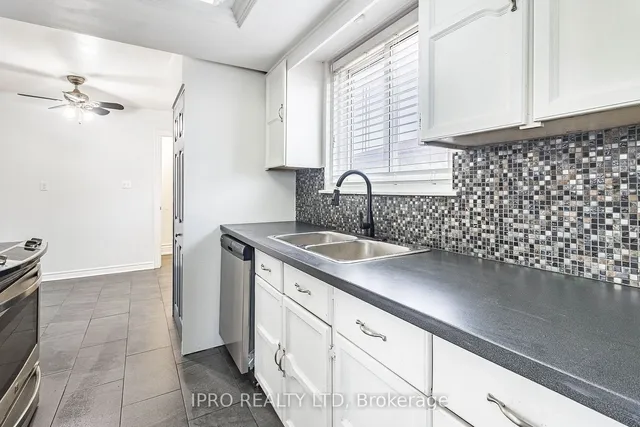 Additional image 17 of 7646 Priory Cres