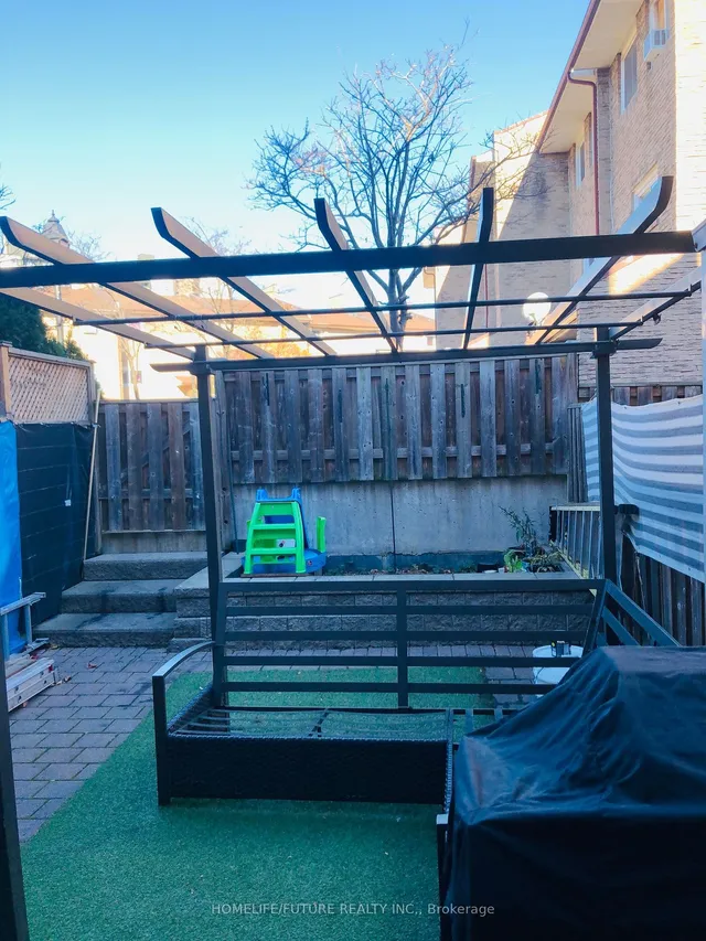 Additional image 13 of 50 Scarborough Golf Club Rd Unit 190