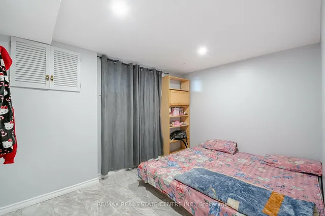 Additional image 4 of 90 Centre St