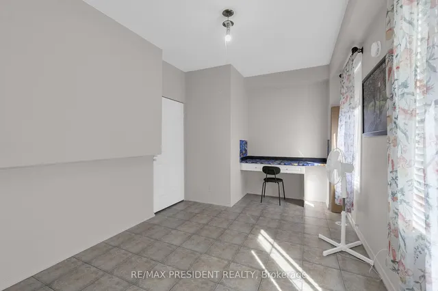 Additional image 15 of 103 Cedar Lake Cres